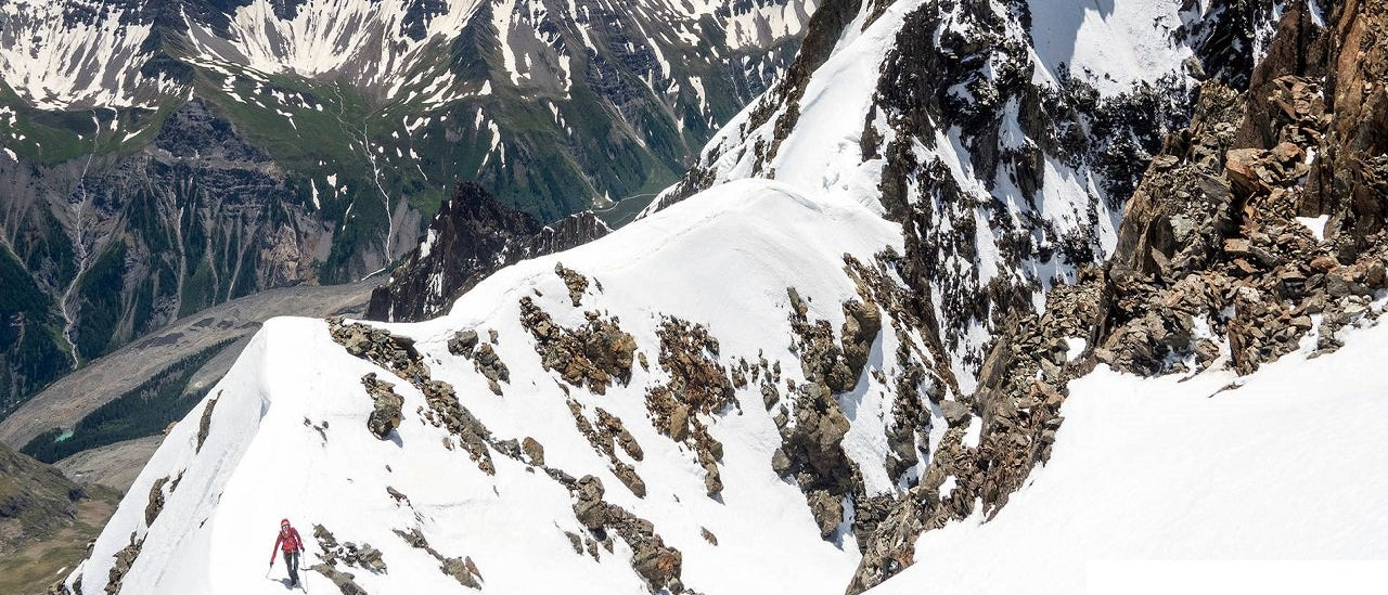 Alpine snowy ridge